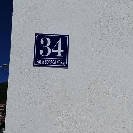 Studio Apartman Irena 2 Bijela Zewnętrze zdjęcie