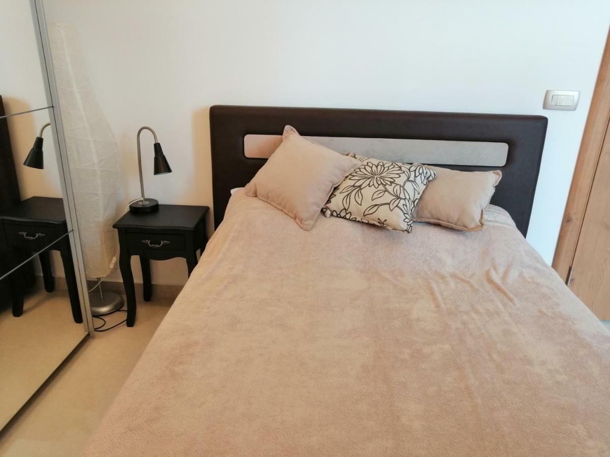 Studio Apartman Irena 2 Bijela Zewnętrze zdjęcie
