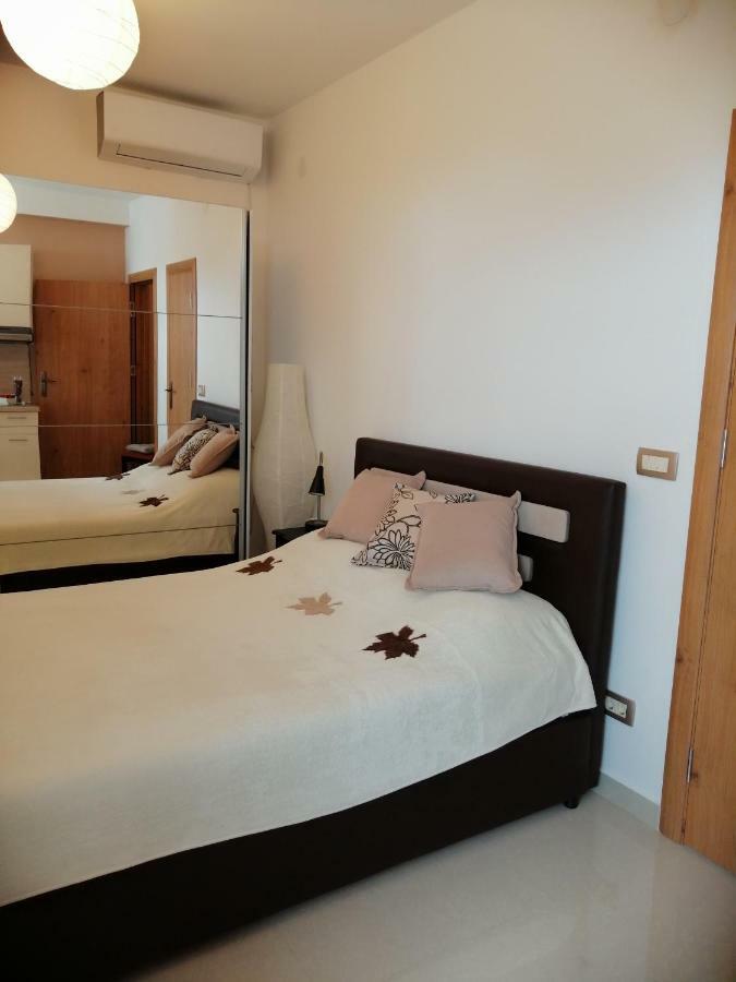 Studio Apartman Irena 2 Bijela Zewnętrze zdjęcie